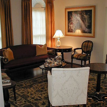 Traditional Living Room