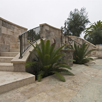 Stone Floor – Antique, Reclaimed Limestone ‘barre blonde’ pavers