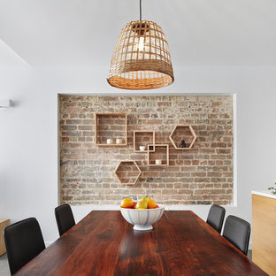 シドニーのコンテンポラリースタイルのLDKの画像 (白い壁)