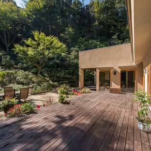 横浜のアジアンスタイルのおしゃれなデッキの写真