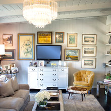 TV Gallery wall