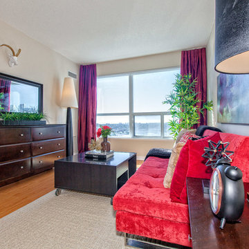 Lee Centre {Staged} Residence