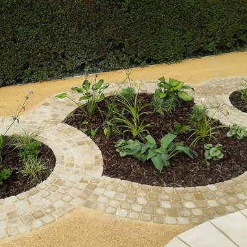 A bold front garden