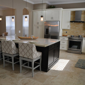 Black and White Two Toned Kitchen