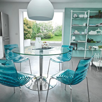 Calligaris Planet Table and L'Eau Chairs