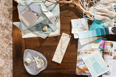 Inspiration for a coastal living room remodel in Milwaukee