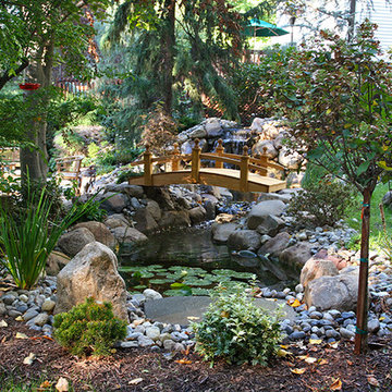 Soothing Streamside Retreat