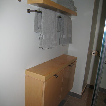 Park Avenue Condo / Guest Bathroom