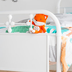 Charleston single bed frame detail - Kids Beds