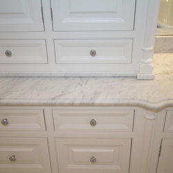 Ridgewood, NJ - Traditional - Bath - Bathroom Vanities And Sink Consoles