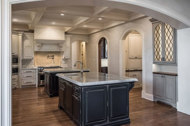 Inspiration for a kitchen remodel in St Louis