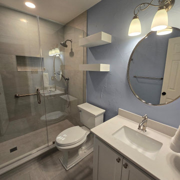 Upstair's Guest Bath