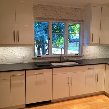 Monmouth County mid century home gets a modern kitchen in Freehold