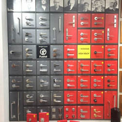 Simon's  Vendors - Door Hardware