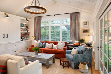 Example of a cottage living room design in San Francisco