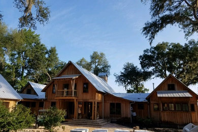 Example of an arts and crafts home design design in Jacksonville