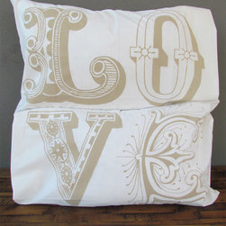 love pillowcase &ndash; brown - Pillowcases And Shams