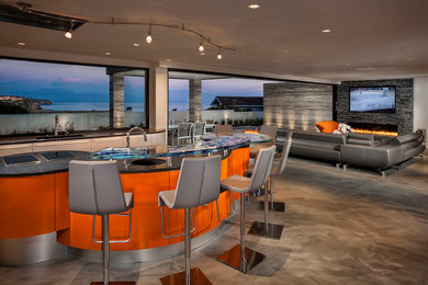 Example of a trendy kitchen design in Orange County