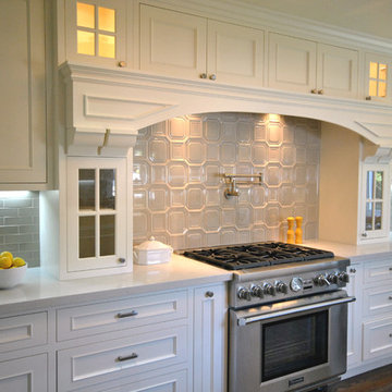 Upscale Los Angeles Traditional
