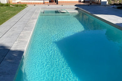 Example of a tuscan pool design in Los Angeles