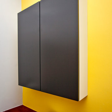 Colorful kids bathroom