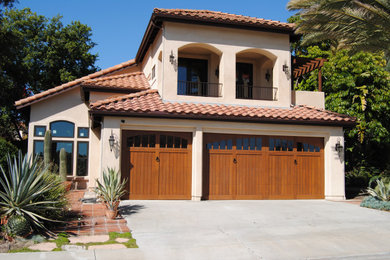 Exterior home idea in San Diego