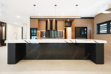This is an example of a contemporary kitchen in Darwin.