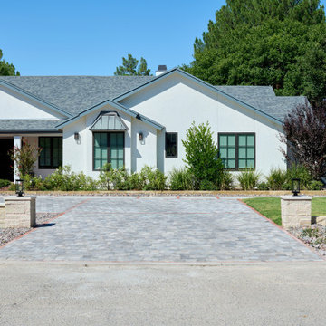 Modern Farmhouse in the Valley