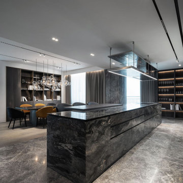 Triumph: eclectic style of stones & metals
