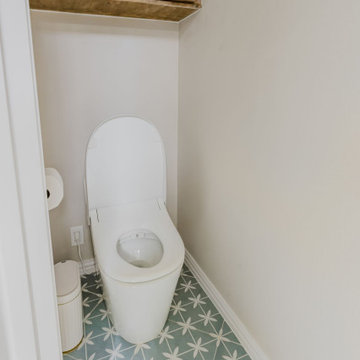 High-End Motion Sensor Toilet