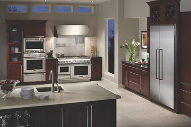 Inspiration for a contemporary kitchen remodel in Los Angeles
