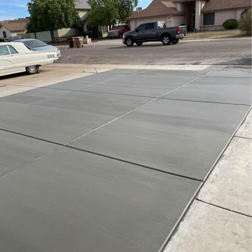 Plain Concrete Driveway in Gilbert AZ