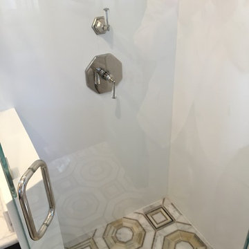 Silicon Valley Home Bathroom with flat drain