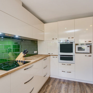 Colourful Splashback Kitchen
