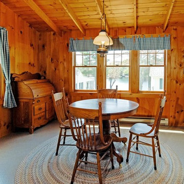ACTIVE: Lake Wicwas Waterfront Cottage