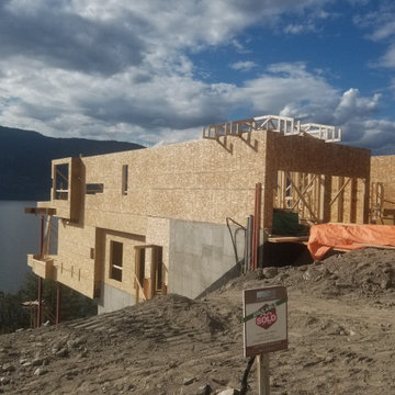 Lakestone Residence