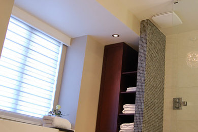 Bathroom - modern bathroom idea in Montreal