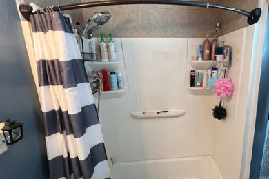 Inspiration for a modern bathroom remodel