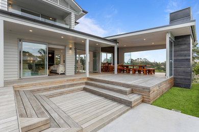 Modern patio in Auckland.