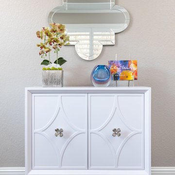 Charming and Cheerful Transitional Abode, Carrollton, TX