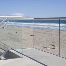 Glass Patio Windbreak