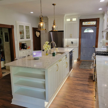 Transitional Kitchen Remodel Done With New Cabinets