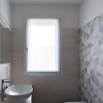 CASA A SCHIERA TV -BAGNI E MANSARDA