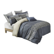 Bedroom:  Master
