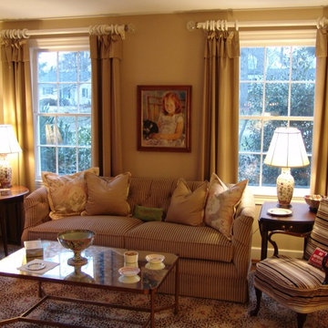 Traditional Living Room