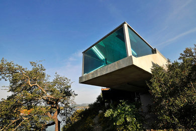 Example of a minimalist lap pool design in Austin
