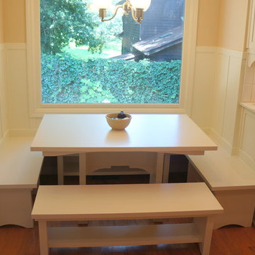 Decatur Cottage Banquette