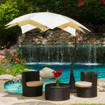 Luxurious Poolscape Featuring Modern Cantilever Umbrella Canopy