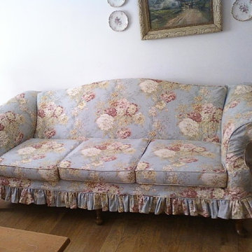 Shabby Chic Cabbage Couch