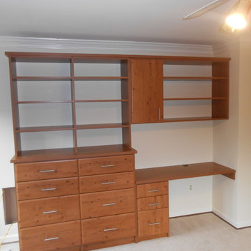 Built-in; Clifton, VA